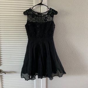 Lily Brown Floral Embroidered Lace Dress, Black, Size 1